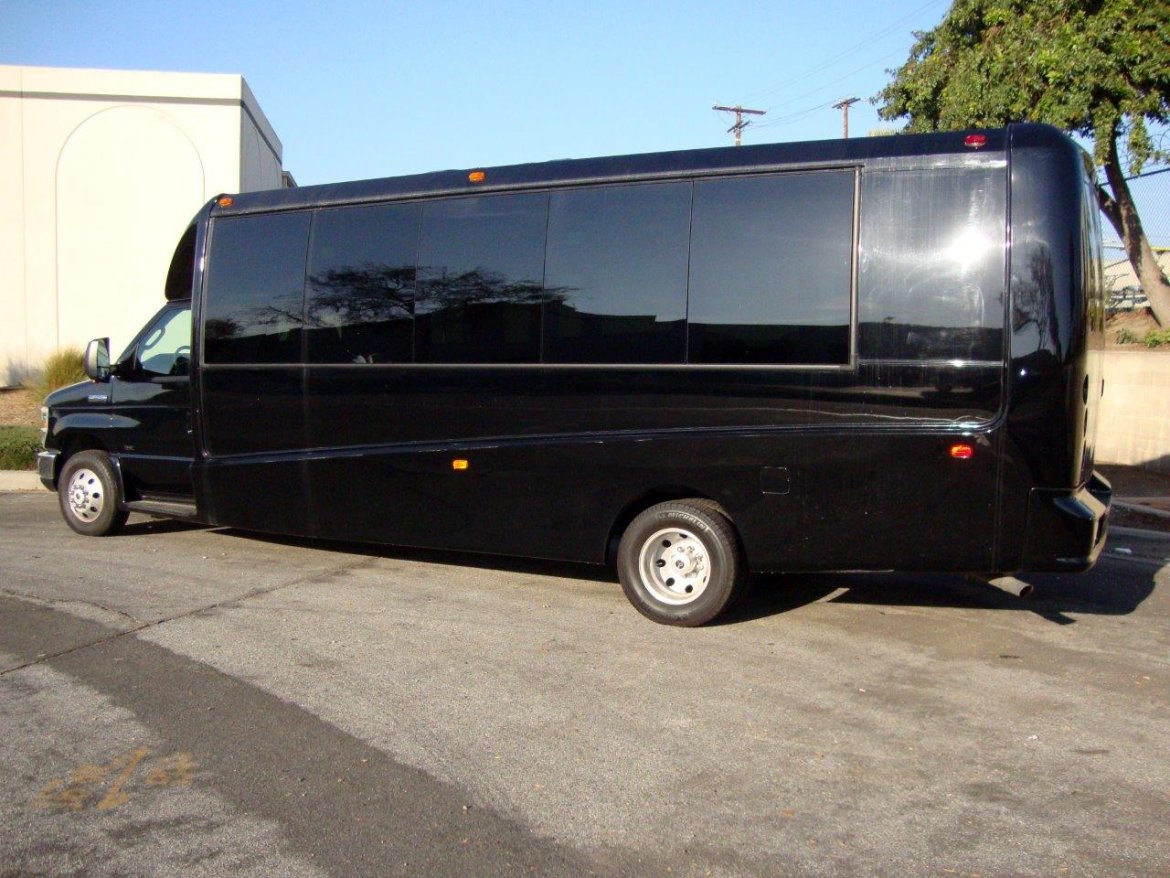 Limo Bus for Sale in CARSON, CA - Photo 7