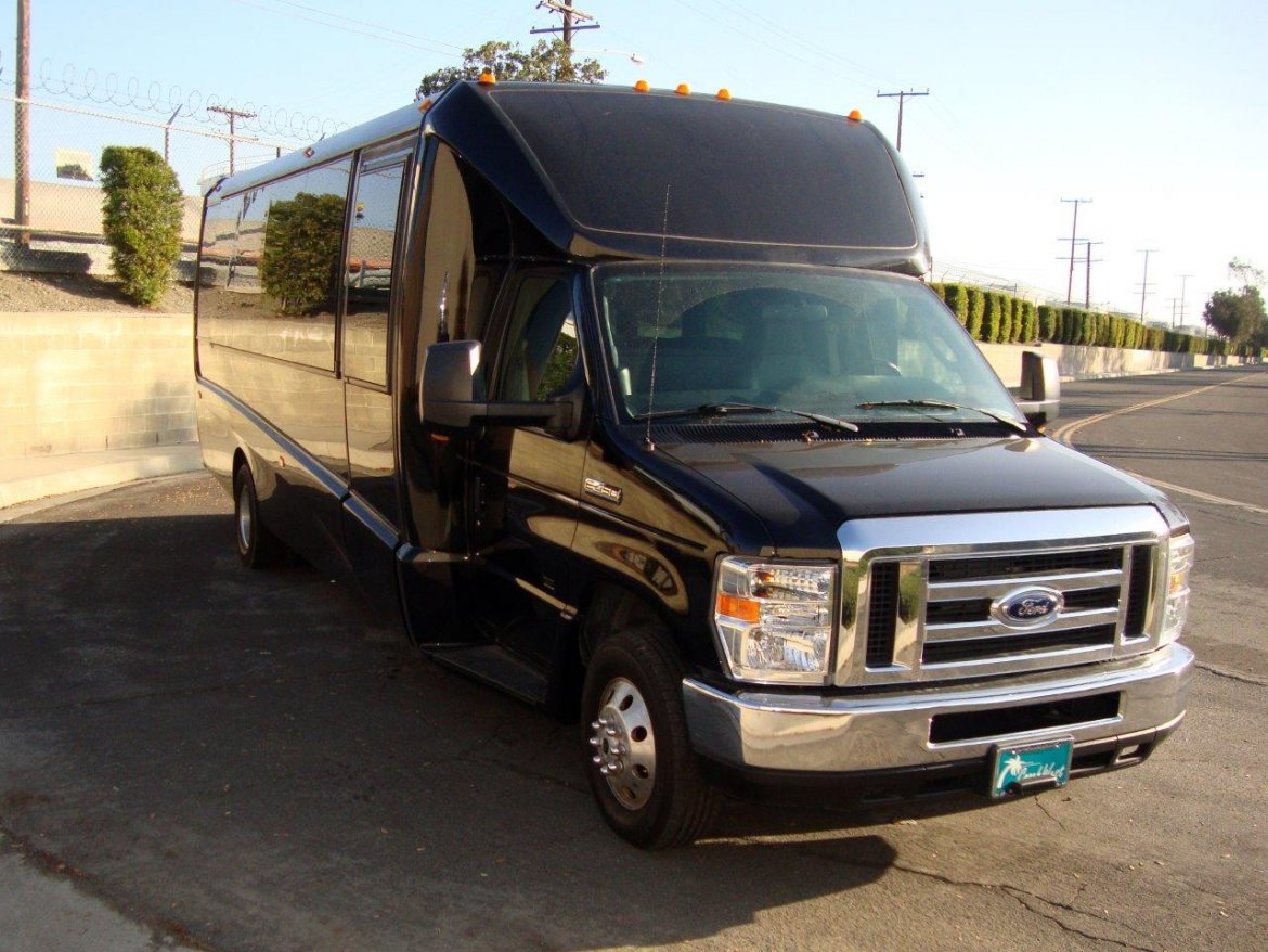 Limo Bus for Sale in CARSON, CA - Photo 12