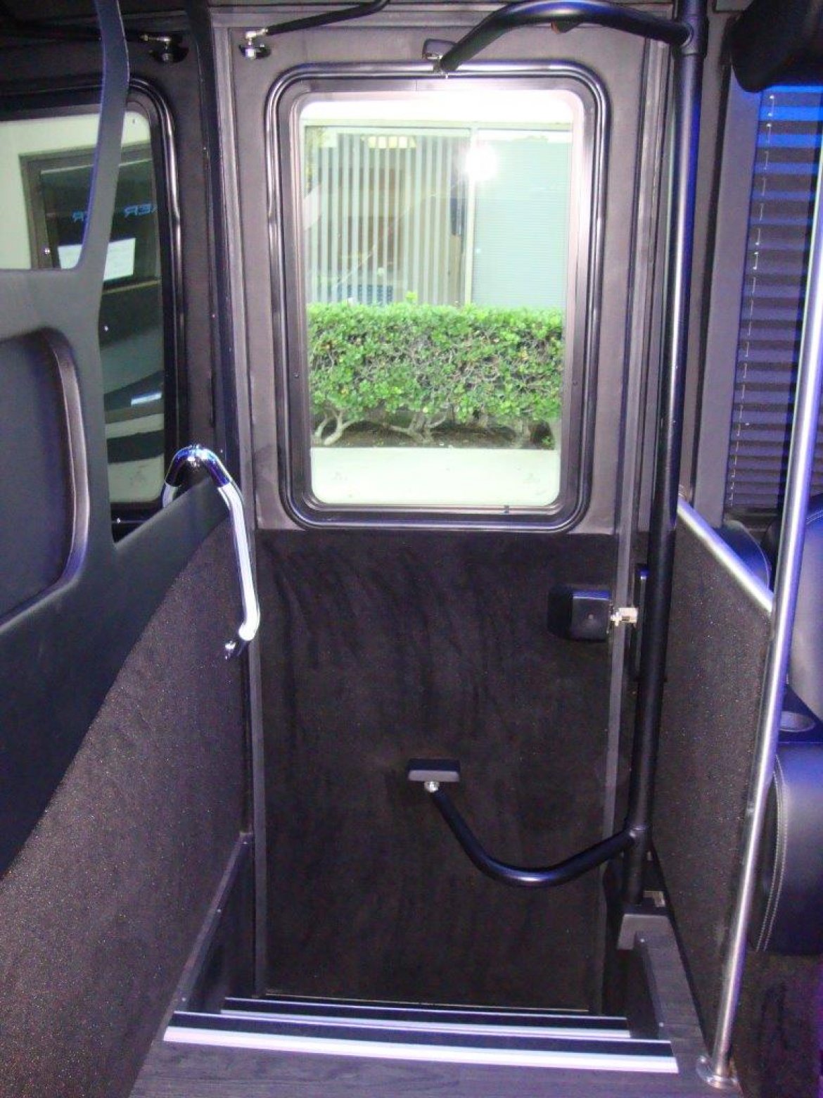Limo Bus for Sale in CARSON, CA - Photo 26