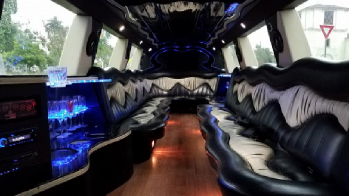 Photo of SUV Stretch for sale: 2007 Cadillac Escalade 200" by Moonlight