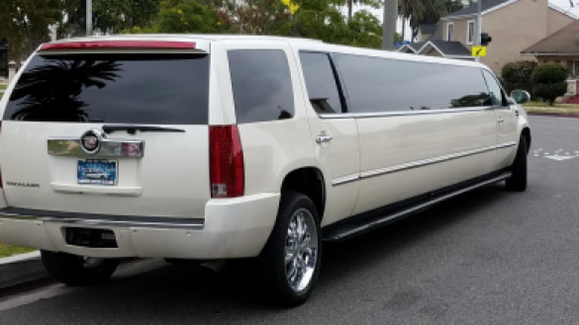 Photo of SUV Stretch for sale: 2007 Cadillac Escalade 200" by Moonlight