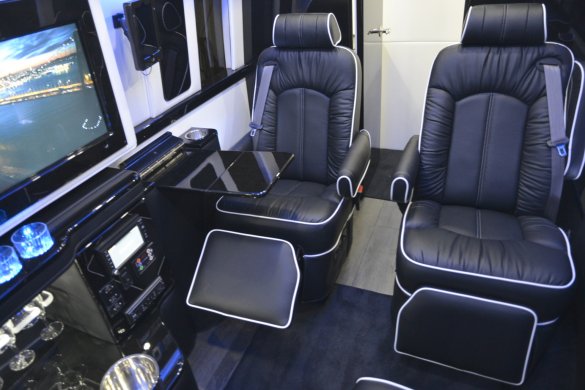2016 Mercedes-Benz Sprinter, 170" Extended 3500 Super Single Sprinter for Sale in Oaklyn, NJ - Photo 3