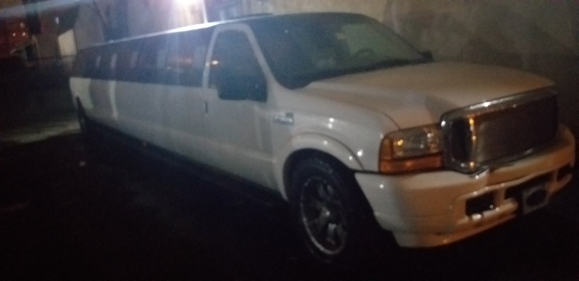 SUV Stretch for sale: 2000 Ford Excursion 45&quot;