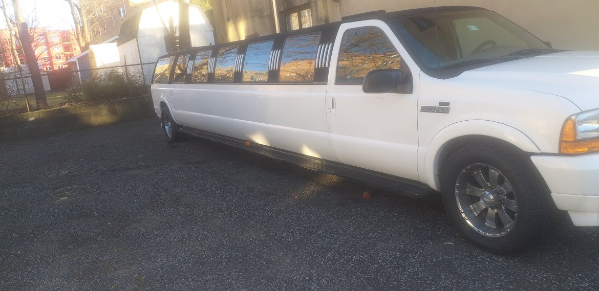 SUV Stretch for Sale in Nj, NJ - Photo 3