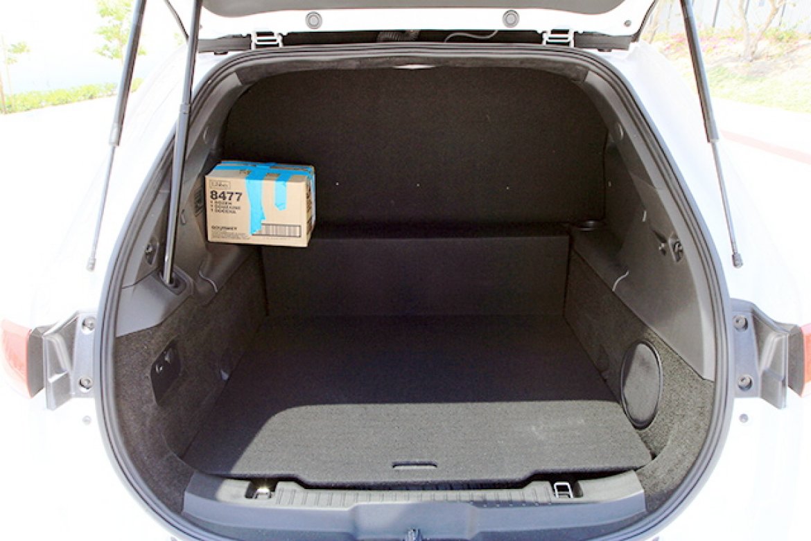 Photo of Limousine for sale: 2017 Lincoln MKT 27&quot; by Tiffany Coach