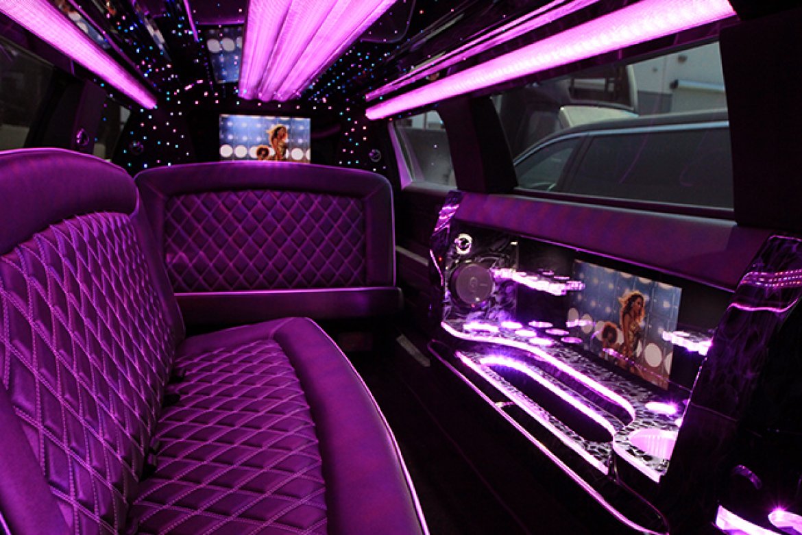 Photo of Limousine for sale: 2017 Lincoln MKT 27&quot; by Tiffany Coach