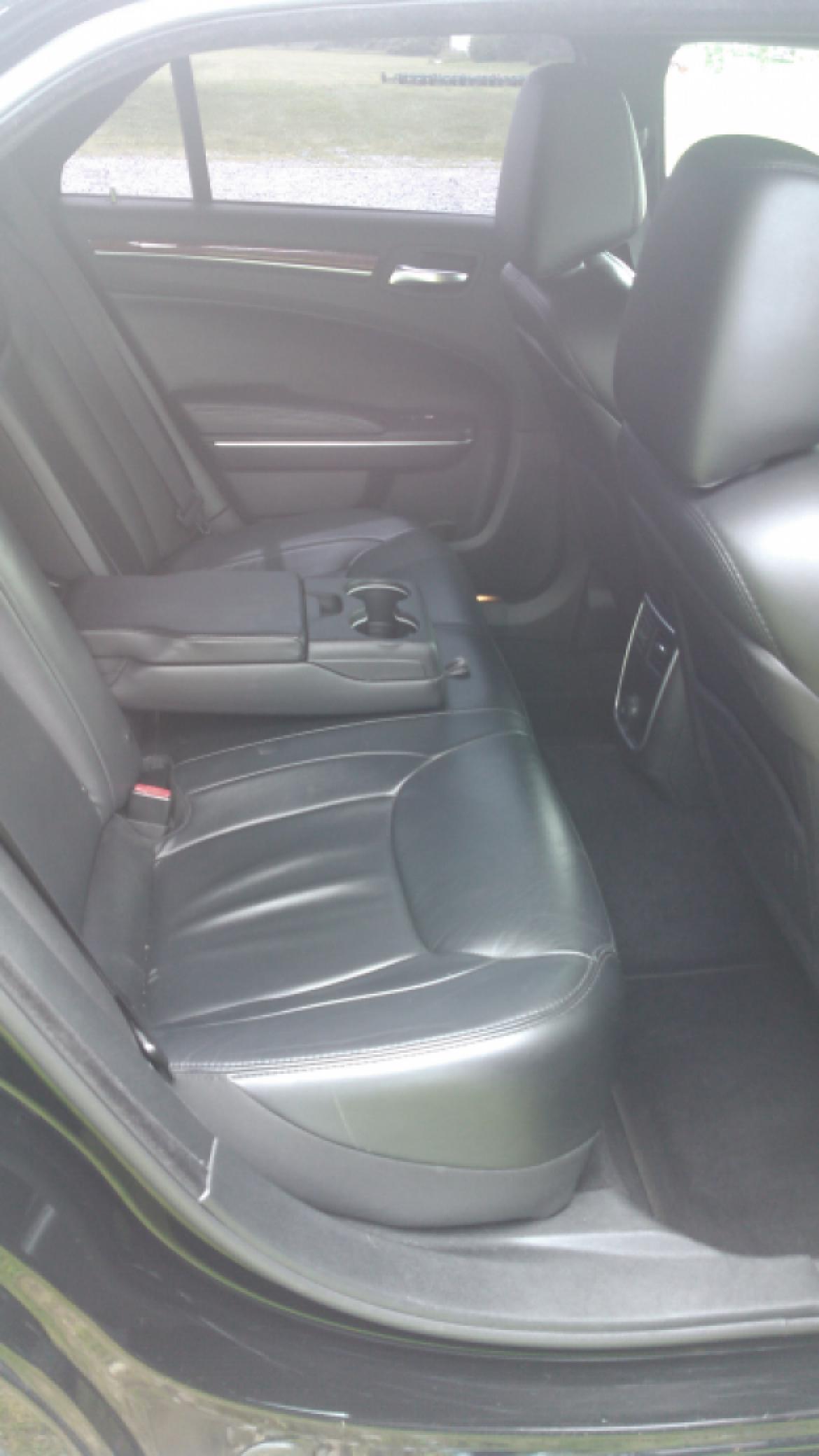 Photo of Sedan for sale: 2014 Chrysler 300