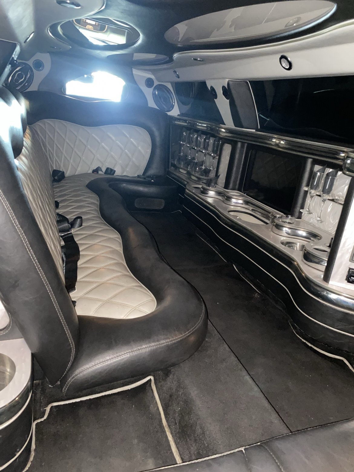 Limousine for Sale in Port St. Lucie, FL - Photo 2