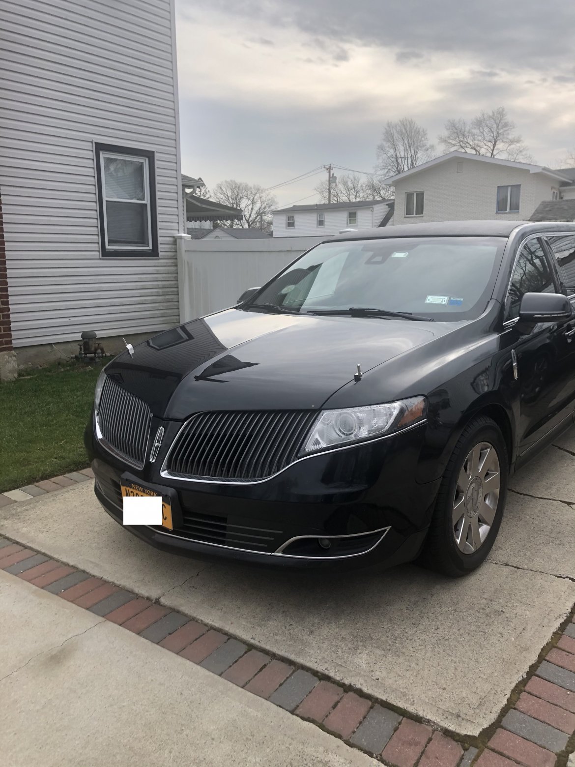 Limousine for sale: 2013 Lincoln MTK 120&quot; by executive