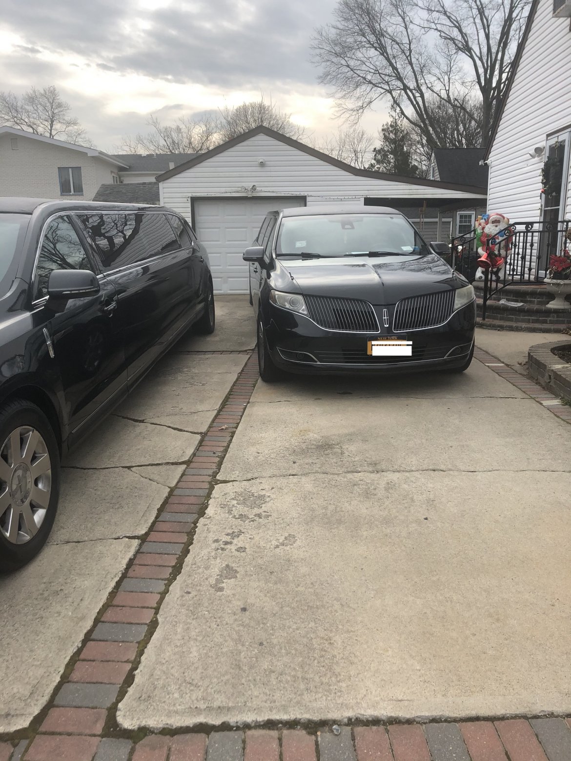 Limousine for Sale in Hempstead, NY - Photo 2