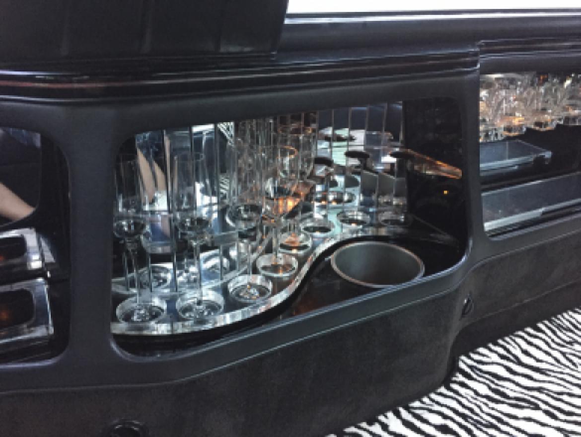 Photo of Limousine for sale: 2000 Lincoln Town Car  120" by Krystal