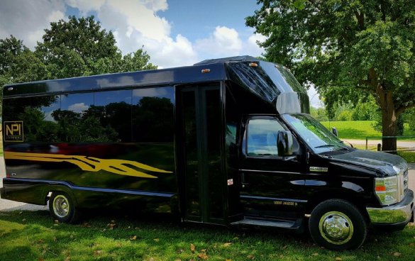 2010 Ford E450 Limo Bus for Sale in Urbandale, IA - Main Photo