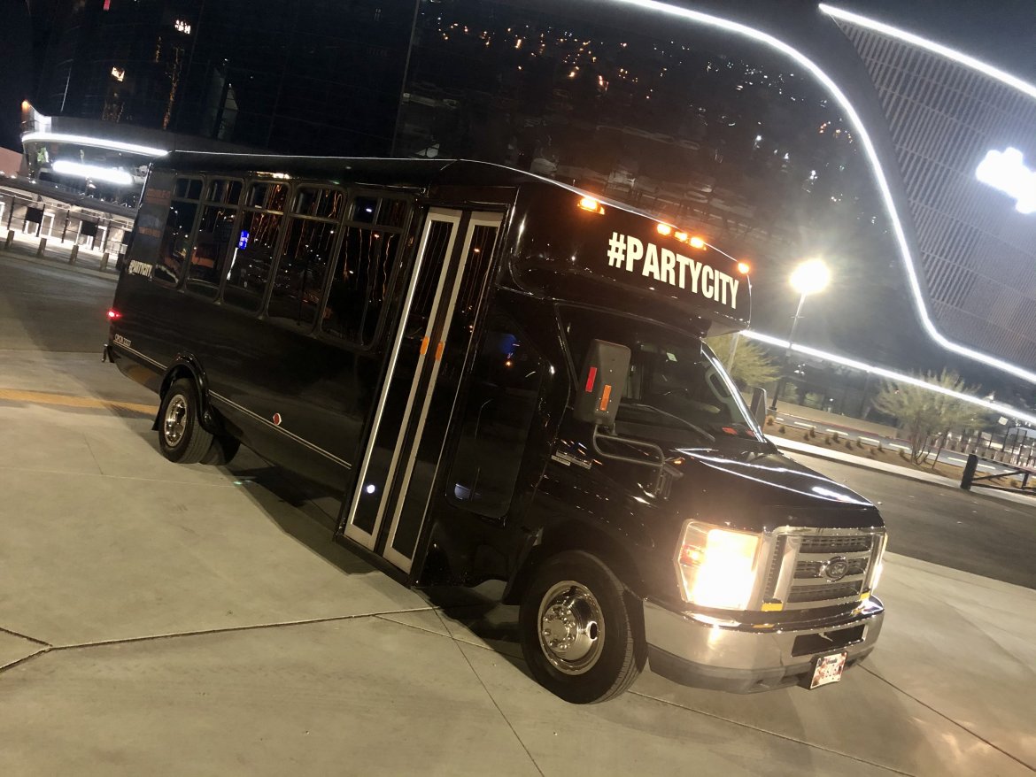 Limo Bus for Sale in Las Vegas, NV - Photo 11