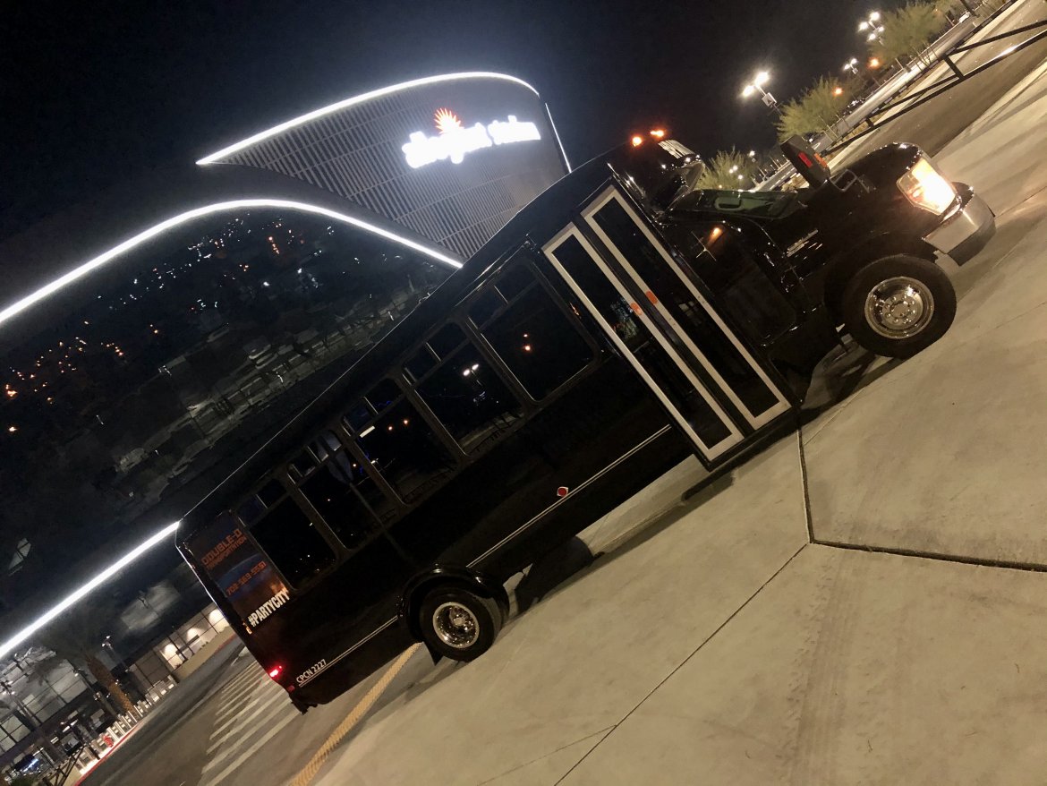 Limo Bus for Sale in Las Vegas, NV - Photo 15