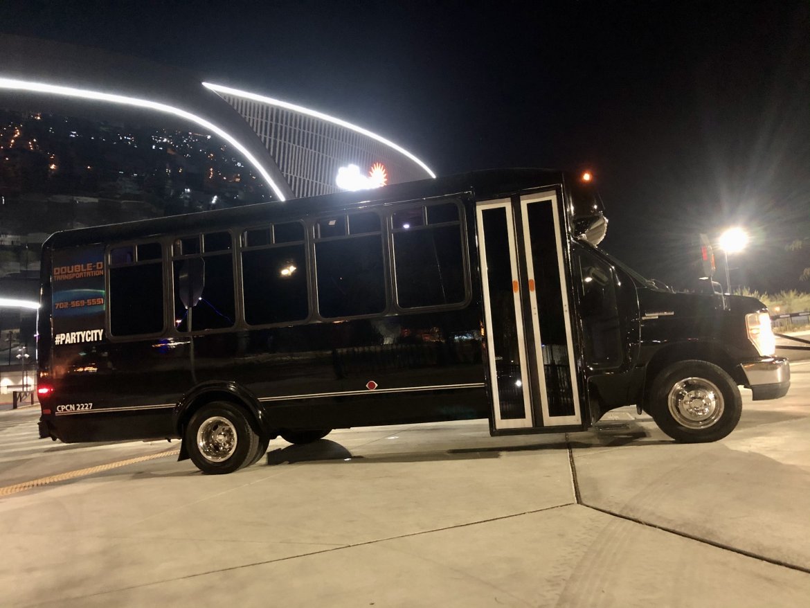 Limo Bus for Sale in Las Vegas, NV - Photo 19