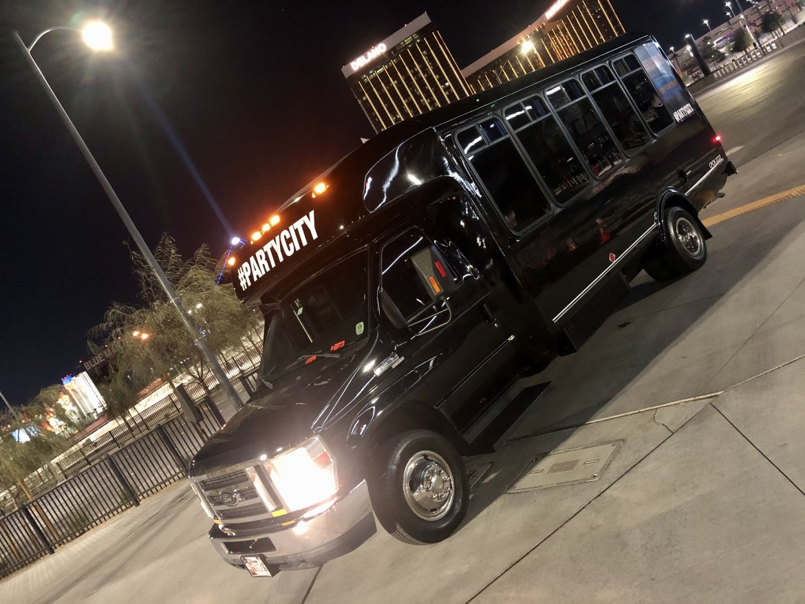 Limo Bus for Sale in Las Vegas, NV - Photo 34