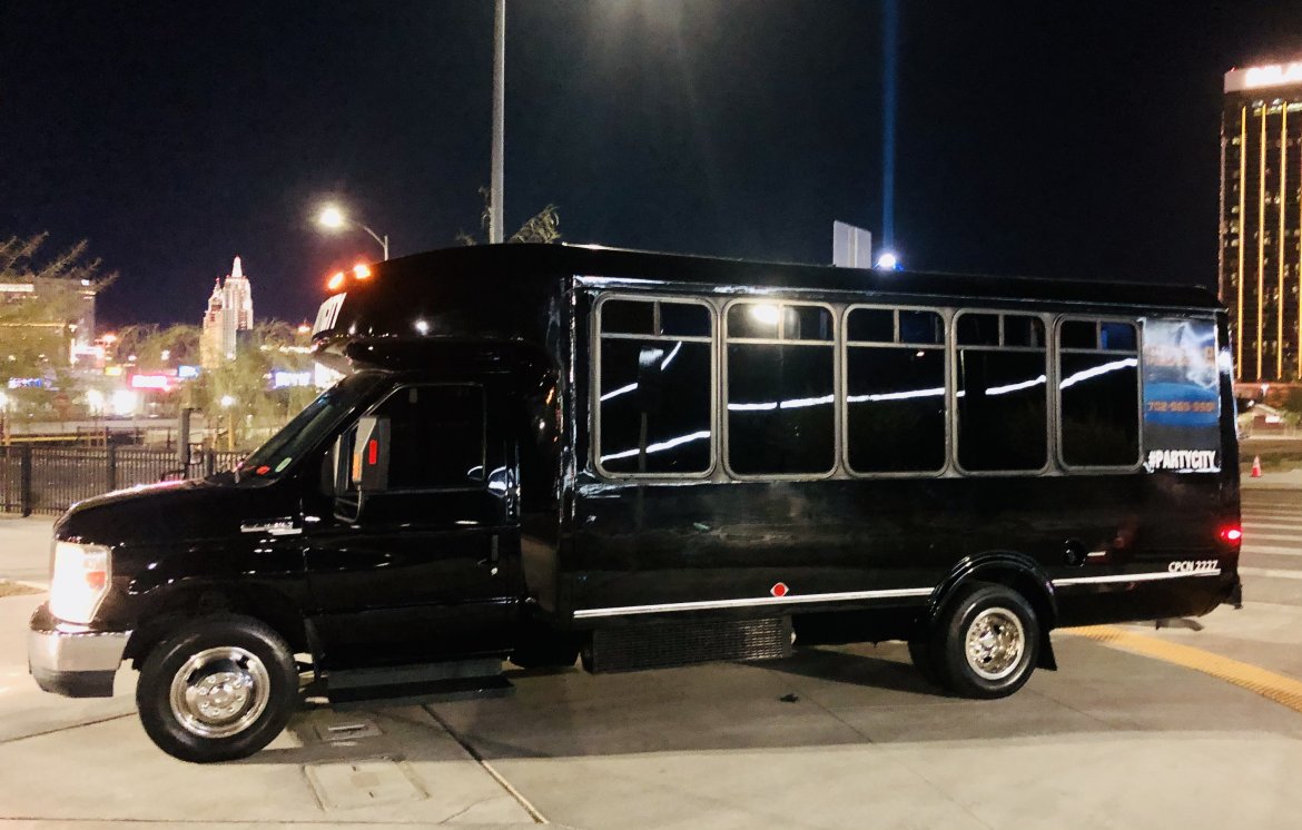 Limo Bus for Sale in Las Vegas, NV - Photo 37