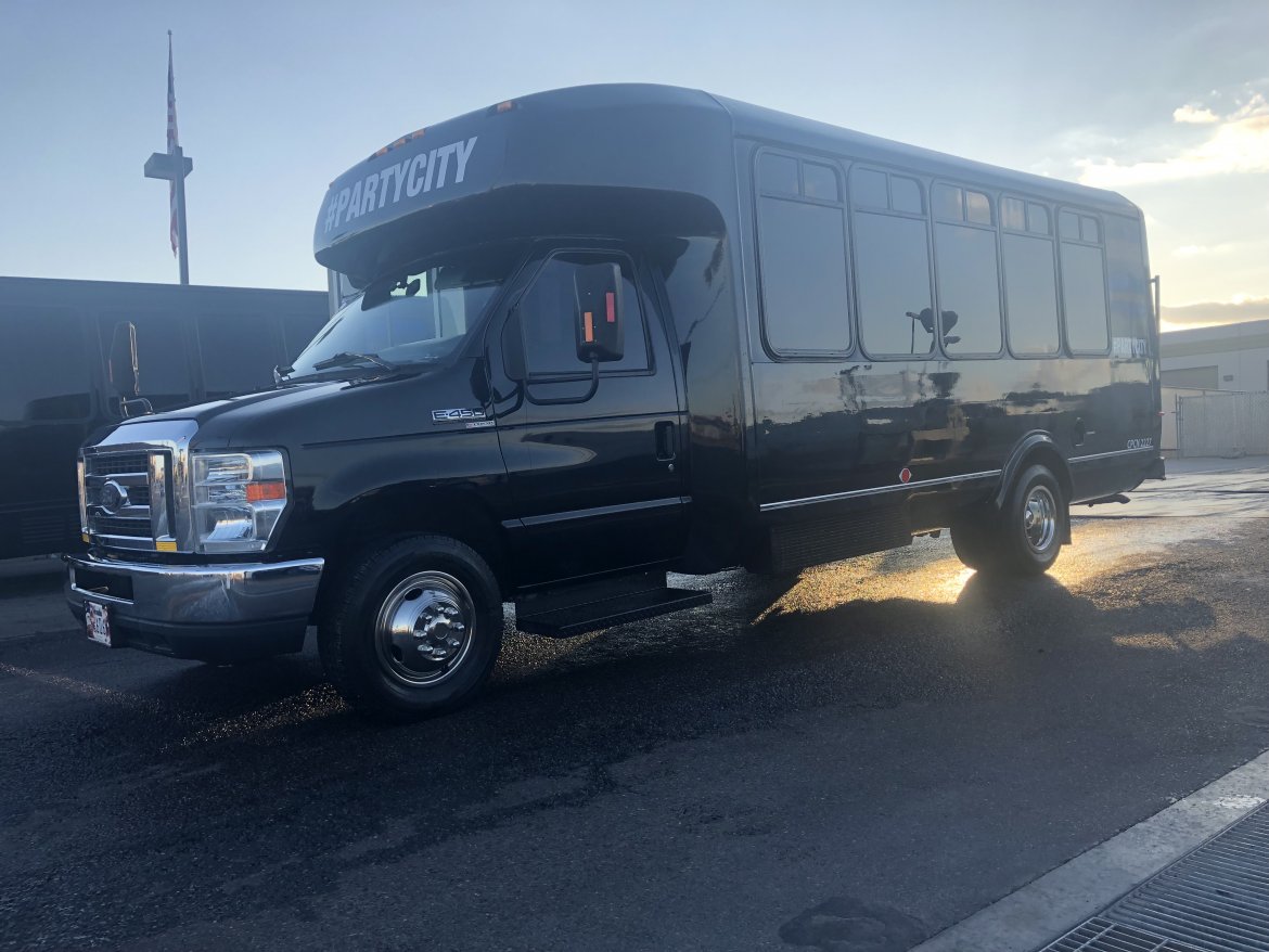 Limo Bus for Sale in Las Vegas, NV - Photo 45