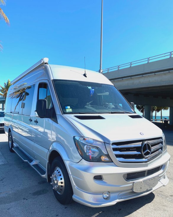 2015 Mercedes-Benz Sprinter Extended Dual Axle Sprinter for Sale in Miami, FL - Photo 2