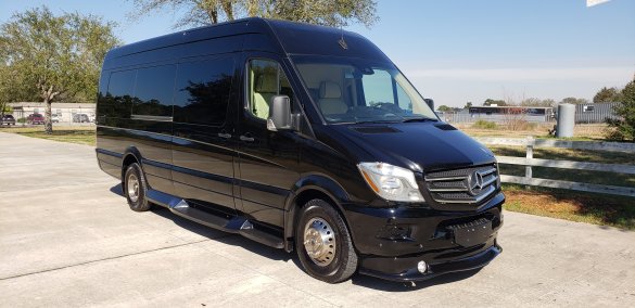 2018 Mercedes-Benz Sprinter 3500 170" EXT Sprinter for Sale in Houston, TX - Main Photo