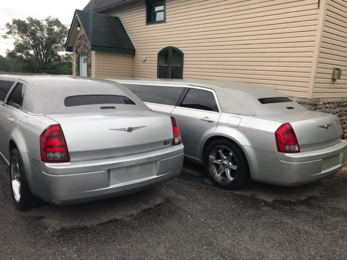Limousine for Sale in Rochester, NY - Photo 11