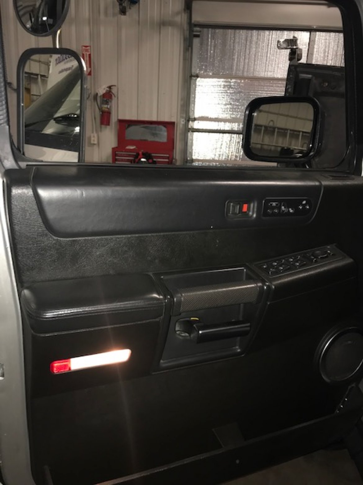 SUV Stretch for Sale in Rochester, NY - Photo 12