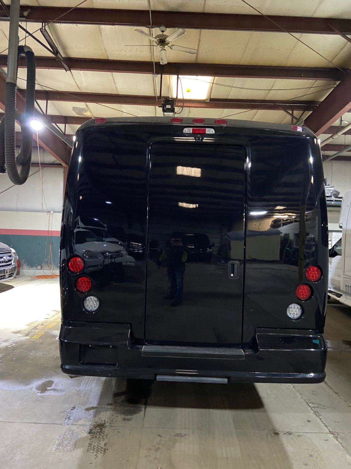 Executive Shuttle for Sale in ERIE, PA - Photo 8