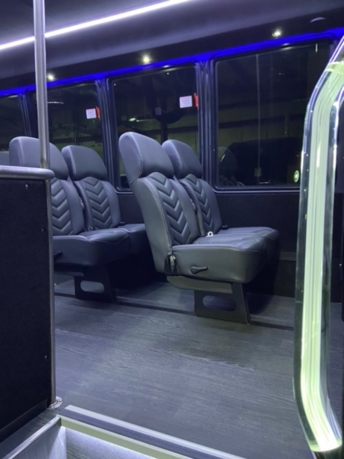 Executive Shuttle for Sale in ERIE, PA - Photo 19