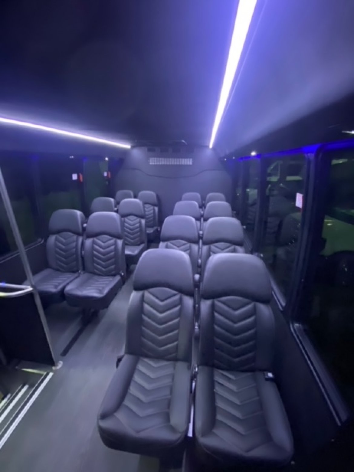 Executive Shuttle for Sale in ERIE, PA - Photo 23