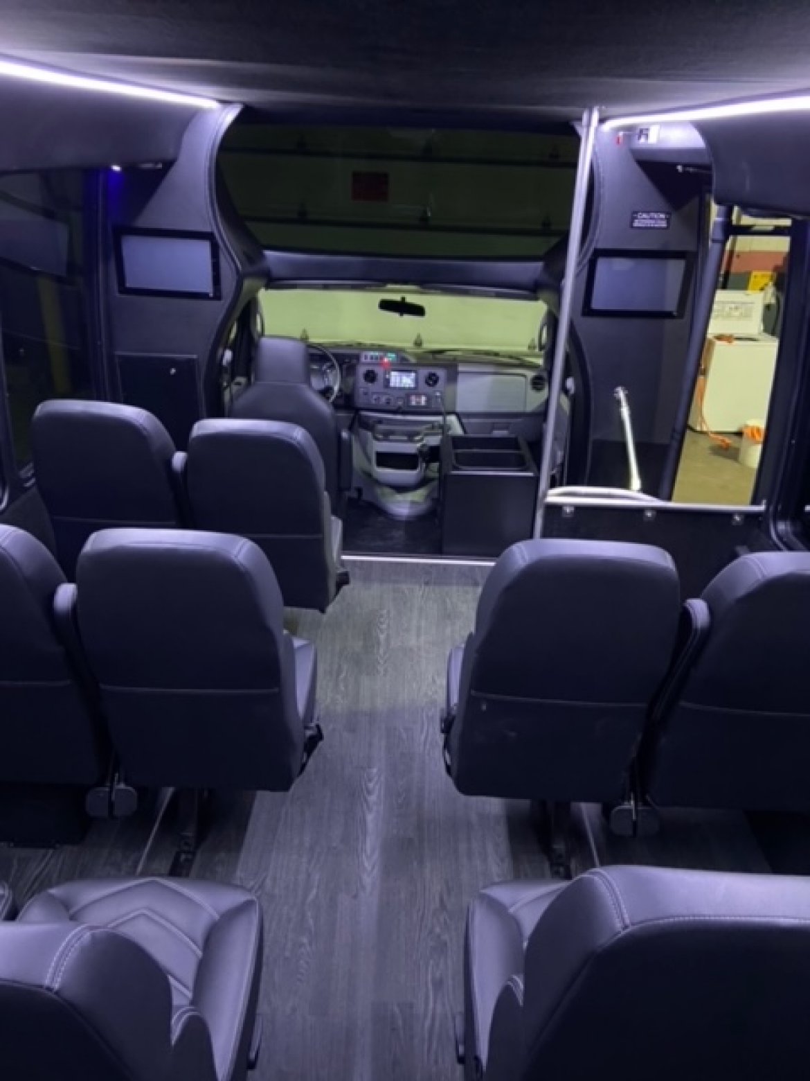 Executive Shuttle for Sale in ERIE, PA - Photo 25