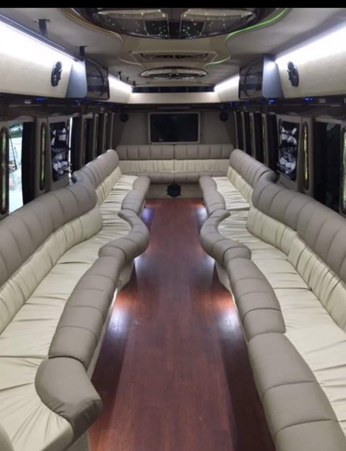Limo Bus for Sale in Lenox, MI - Photo 3