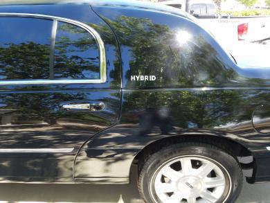 2010 Lincoln Town Car Hybrid Limousine