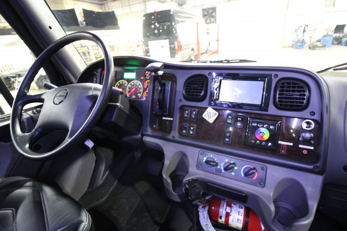 Shuttle Bus for Sale in Springfield, MO - Photo 38