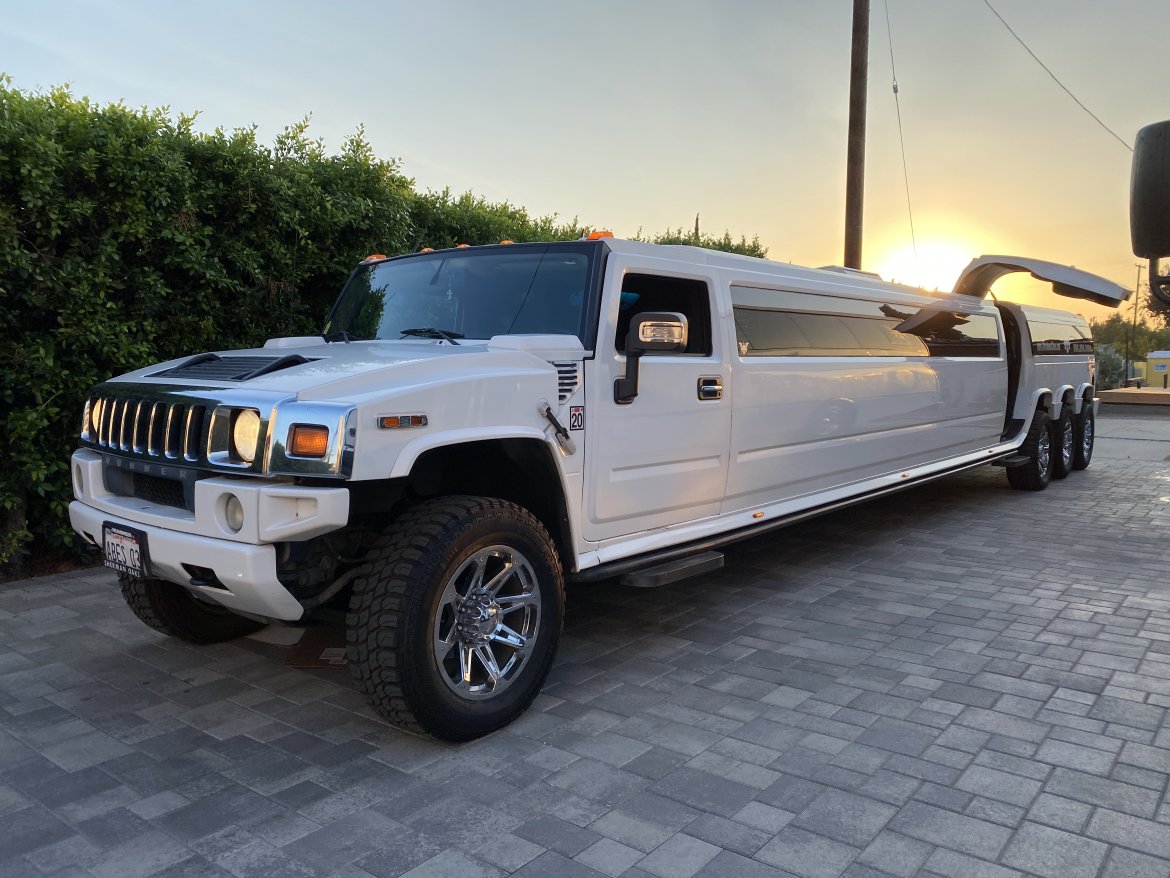 Limousine for sale: 2008 Hummer H2 by Pinnacle Limousine Manufacturing