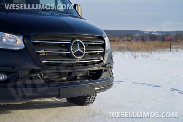 LGE Coachworks "Cocktail Cruiser" Mercedes-Benz Sprinter