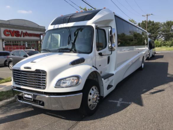 2014 Freightliner M2 Shuttle Bus for Sale in Oaklyn, NJ - Photo 2