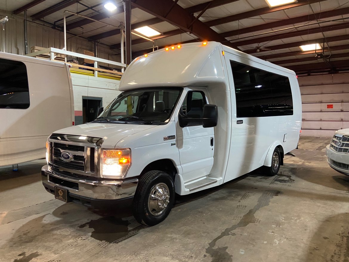 Executive Shuttle for sale: 2016 Ford E350 24&quot; by Global Motor Coach