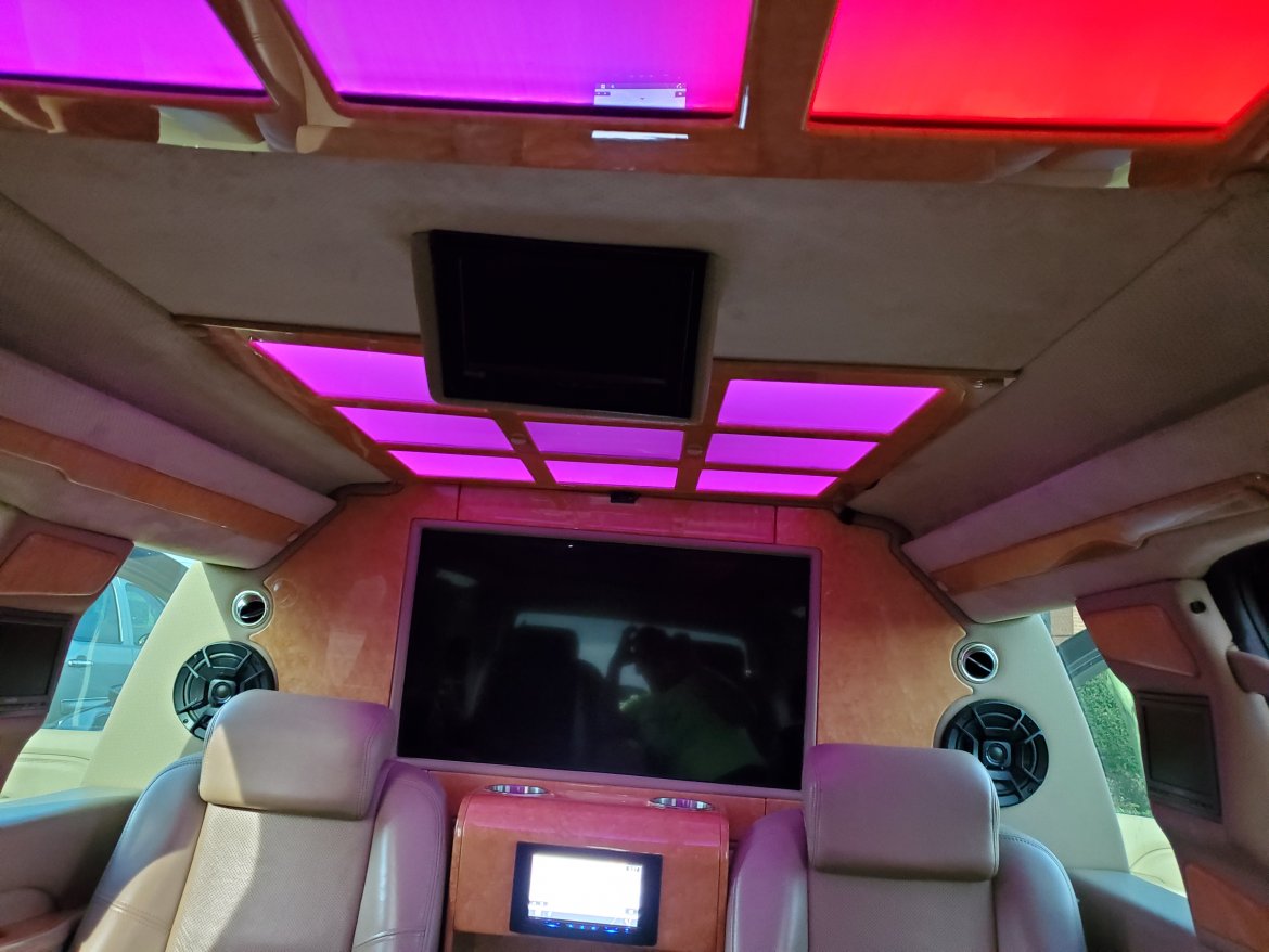 CEO SUV Mobile Office for Sale in Alexandria, LA - Photo 10