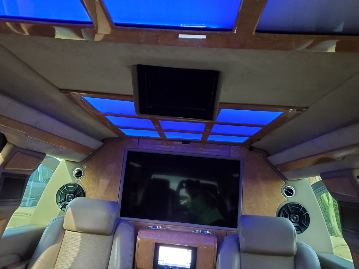 CEO SUV Mobile Office for Sale in Alexandria, LA - Photo 14
