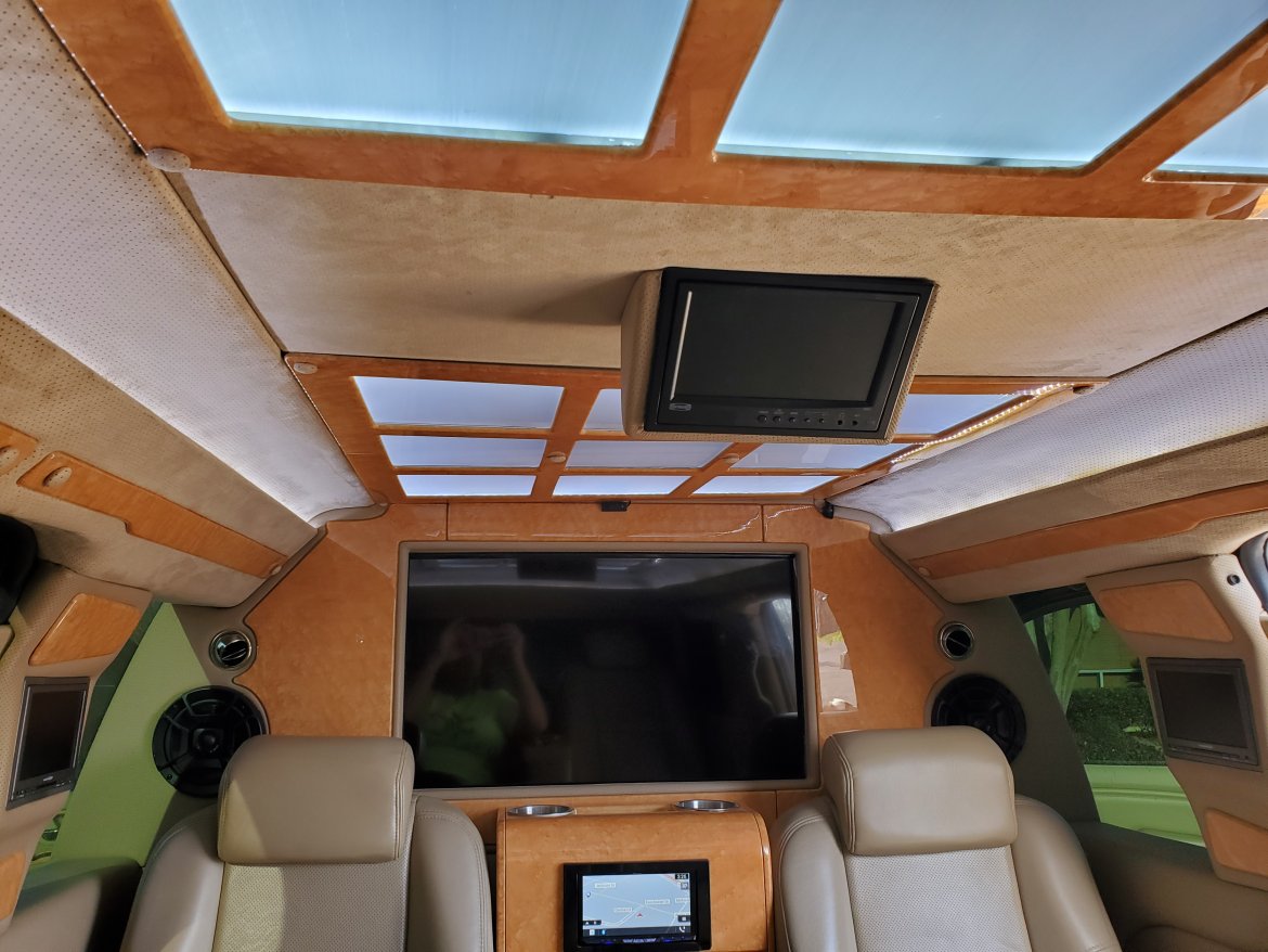 CEO SUV Mobile Office for Sale in Alexandria, LA - Photo 32