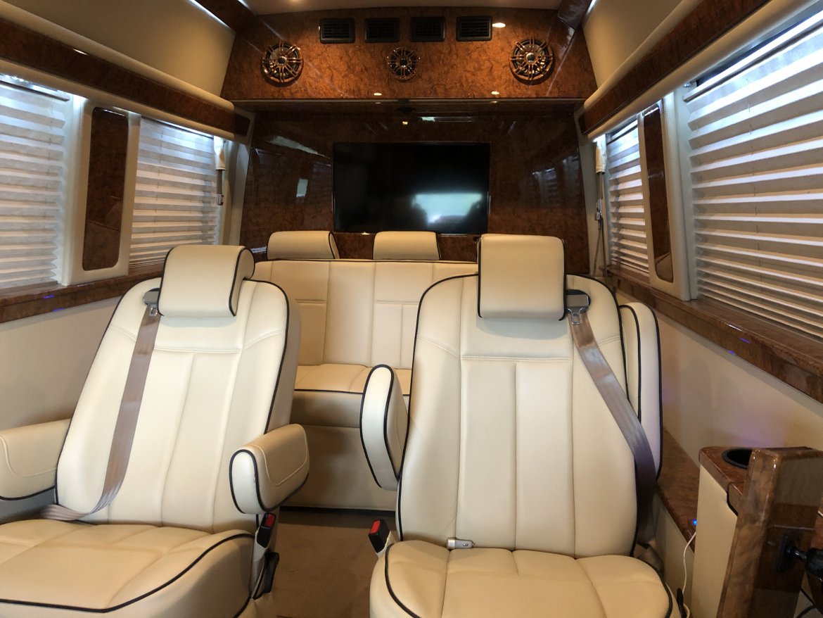CEO SUV Mobile Office for Sale in Chandler, AZ - Photo 14