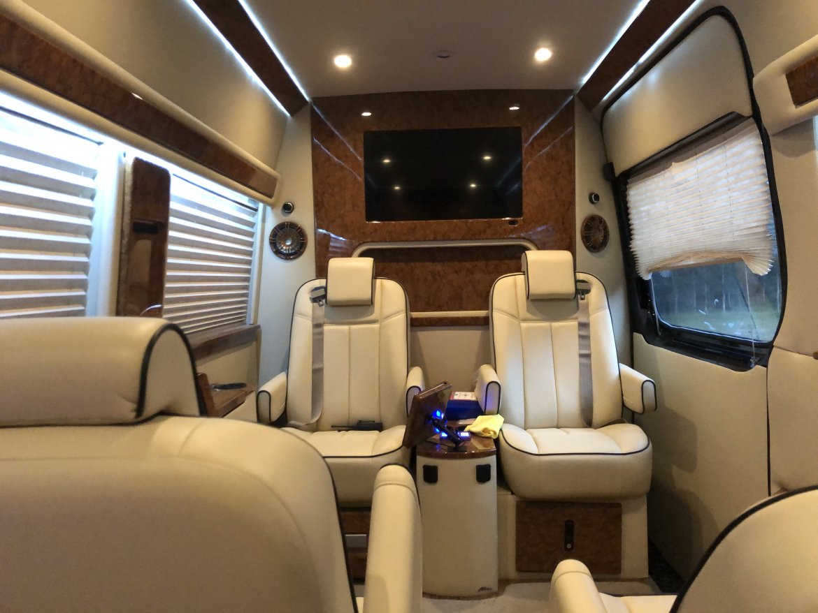 CEO SUV Mobile Office for Sale in Chandler, AZ - Photo 15