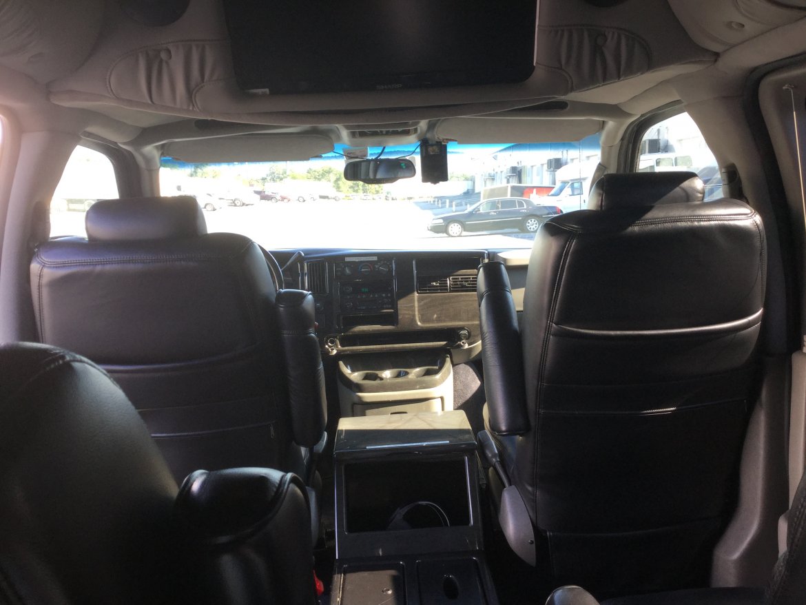 Used 2006 Chevrolet Express Van for sale in Harrisburg, PA WS10044