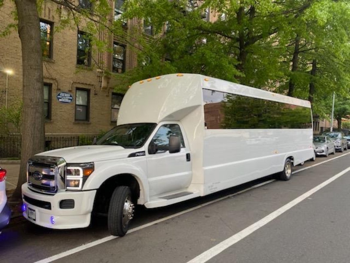 Limo Bus for Sale in JAMAICA, NY - Photo 16