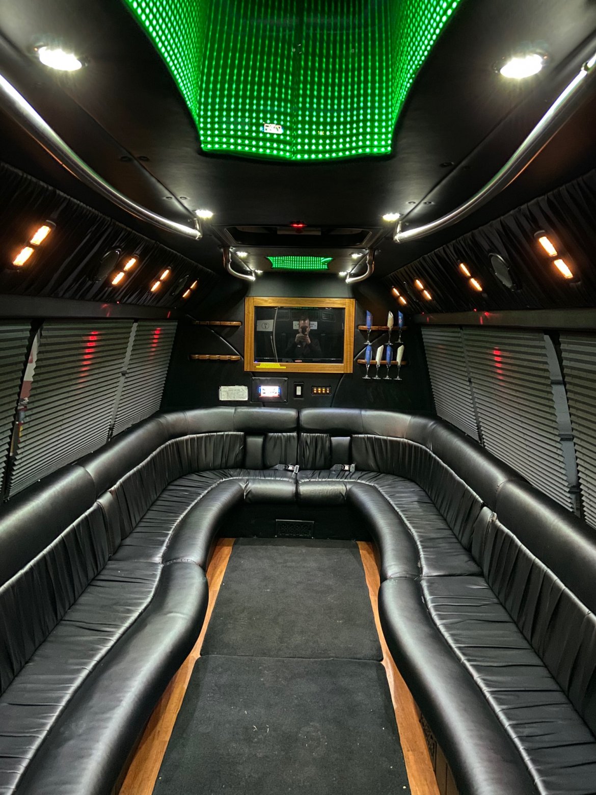 Limo Bus for Sale in ERIE, PA - Photo 5
