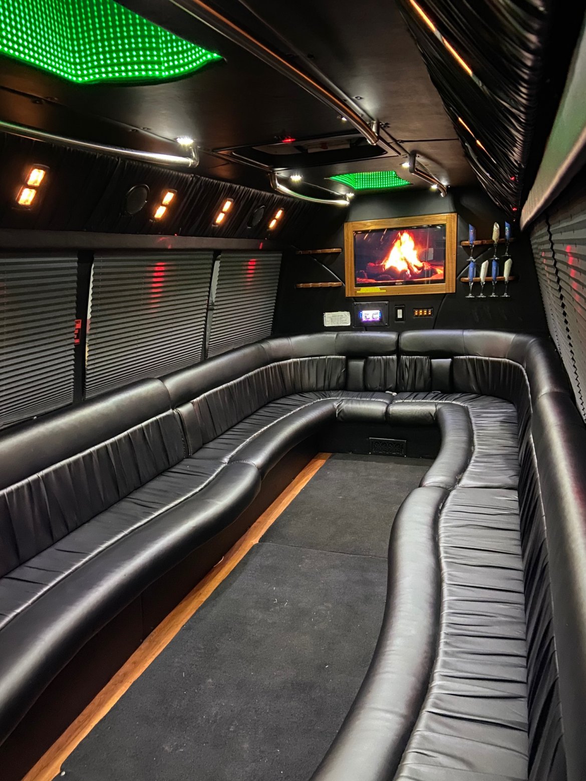 Limo Bus for Sale in ERIE, PA - Photo 8