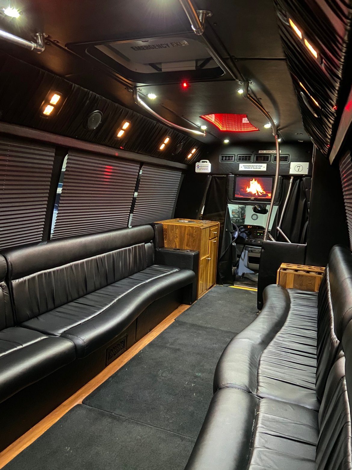 Limo Bus for Sale in ERIE, PA - Photo 9