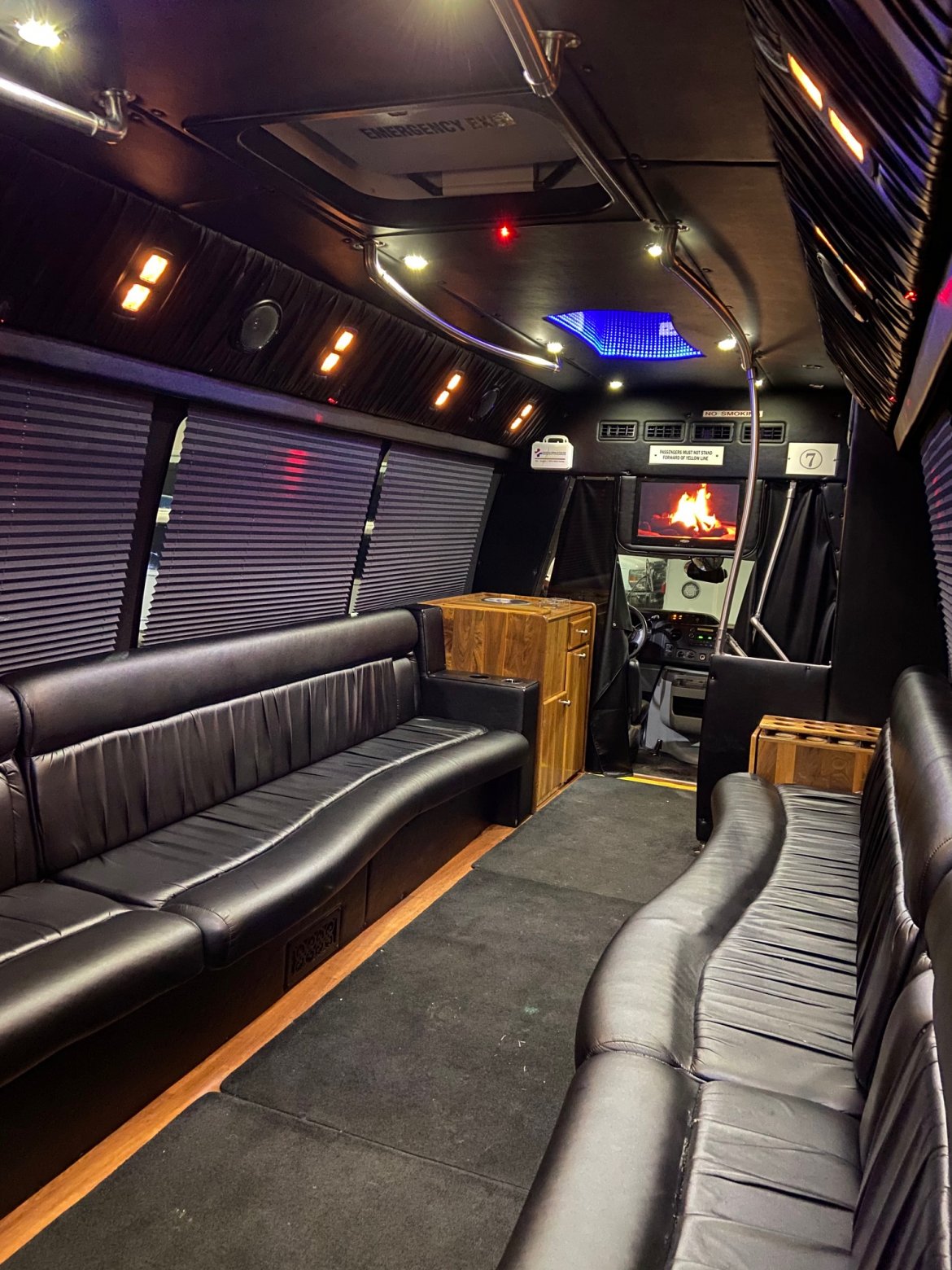 Limo Bus for Sale in ERIE, PA - Photo 10