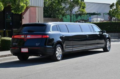 2014 Lincoln MKT Limousine for Sale in Fontana, CA - Photo 2