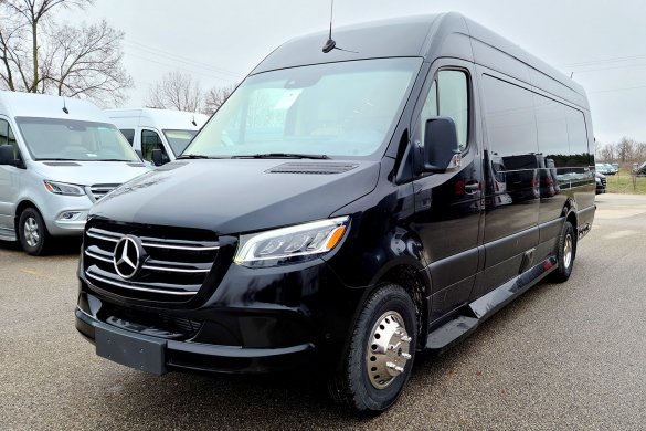 2025 Ultimate Toys Class B Mercedes-Benz Ultimate Coach Sprinter Van